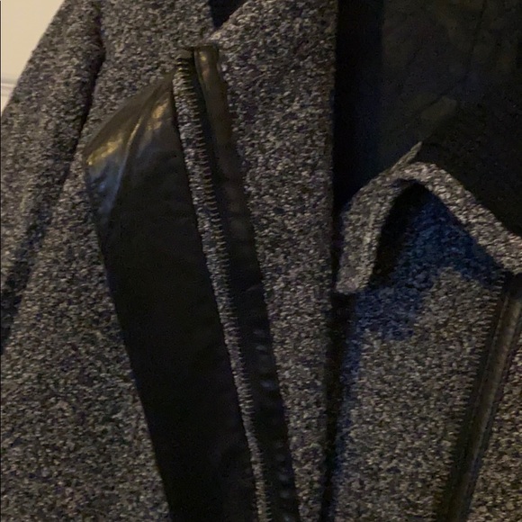 Wool coat - Picture 3 of 4